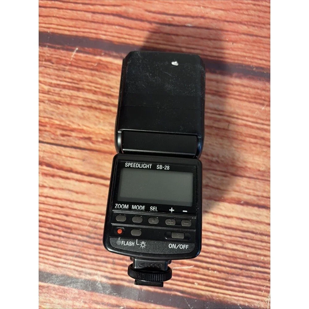 *FOR PARTS/NOT WORKING* Nikon SB-28 Speedlight Shoe Mount Flash - Black